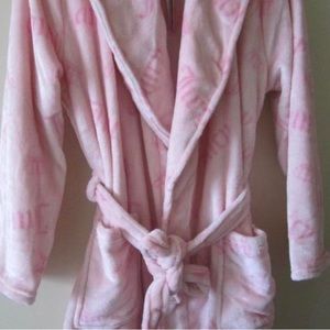 NWT JUICY COUTURE ROBE!!!